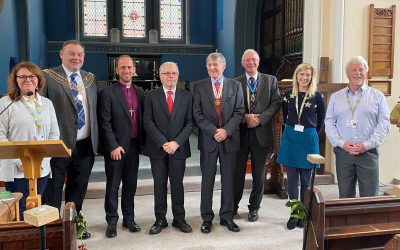 Deputy Lieutenant Steve Pearce QPM Attends Dementia Friendly Christmas Carol Service