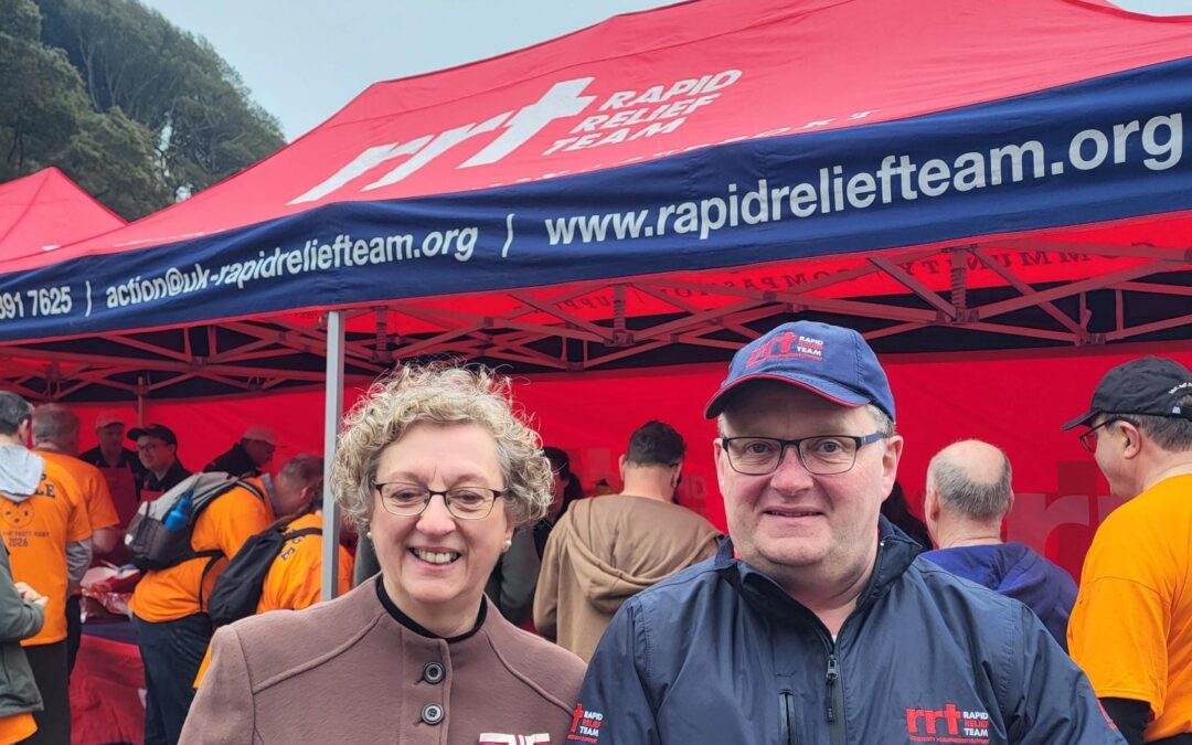 Rapid Relief Team Supports Rowcroft Hospice’s ‘Big Tackle’ Sponsored Walk